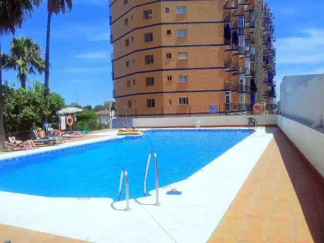 Schwimmbecken von Wohnung zur Miete in Benalmádena mit Klimaanlage, Möbliert und Gemeinschaftspool