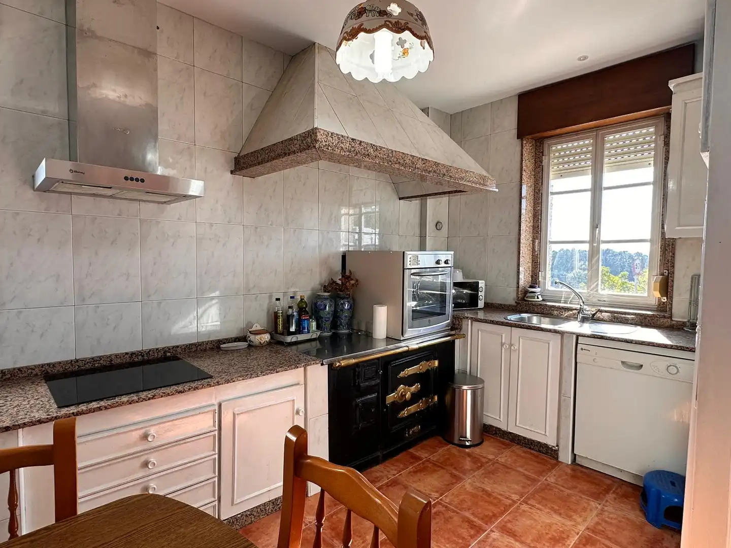 Cocina de Casa o chalet en venta en Vedra con Calefacción, Jardín privado y Amueblado