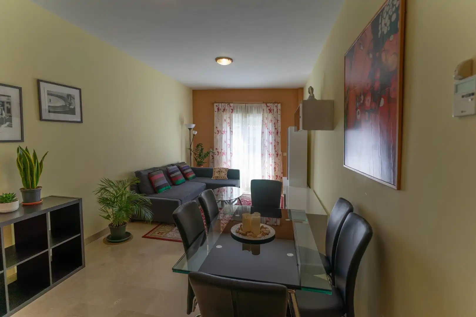 Living room of Flat for rent in Alhaurín El Grande  with Air Conditioner, Furnished and Balcony