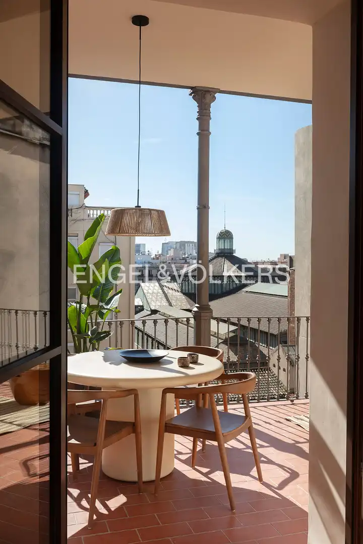 Penthouse with lift for sale in Ciutat Vella