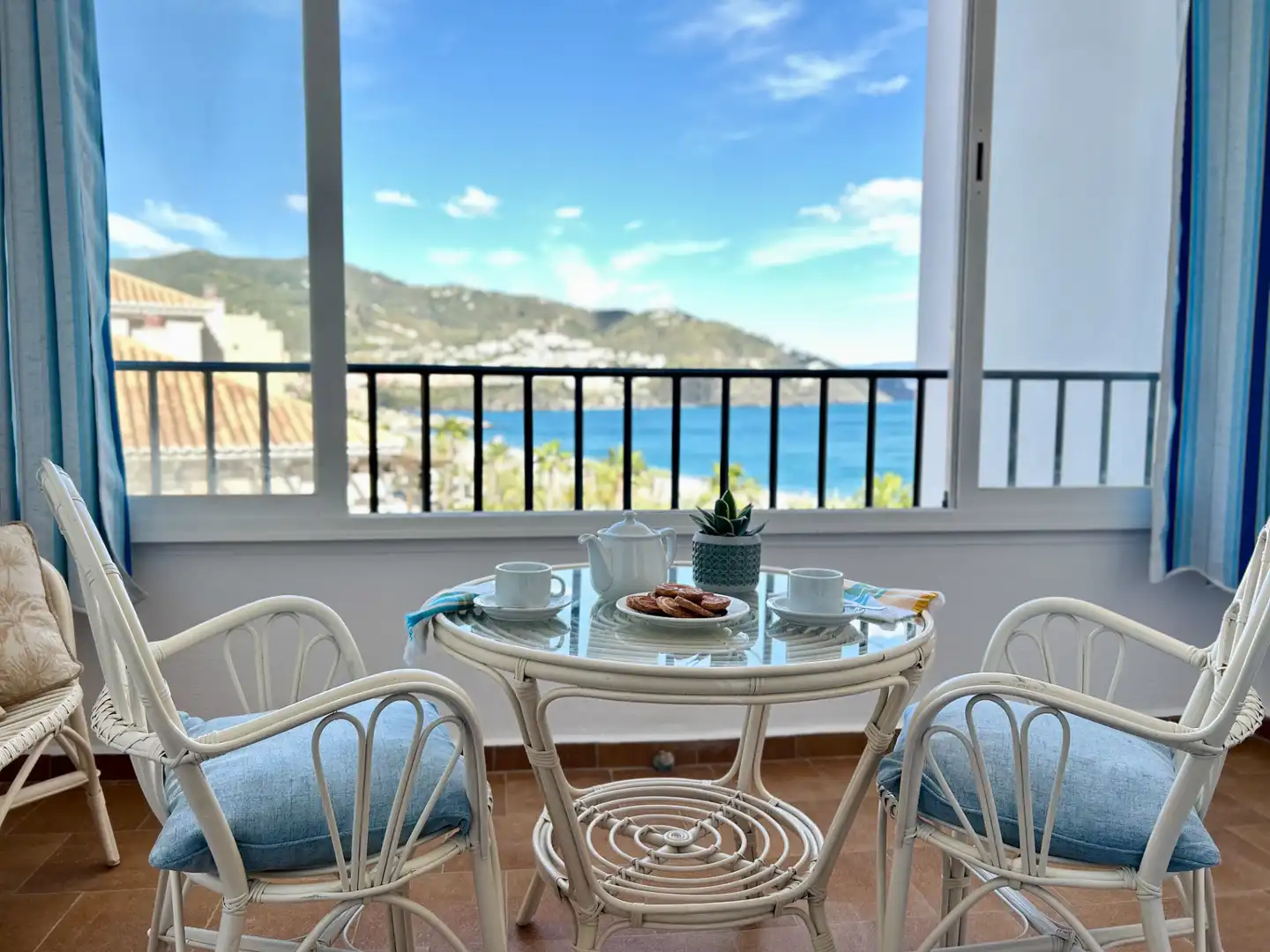 Terraza de Piso de alquiler en Almuñécar con Terraza, Amueblado y Lavadora