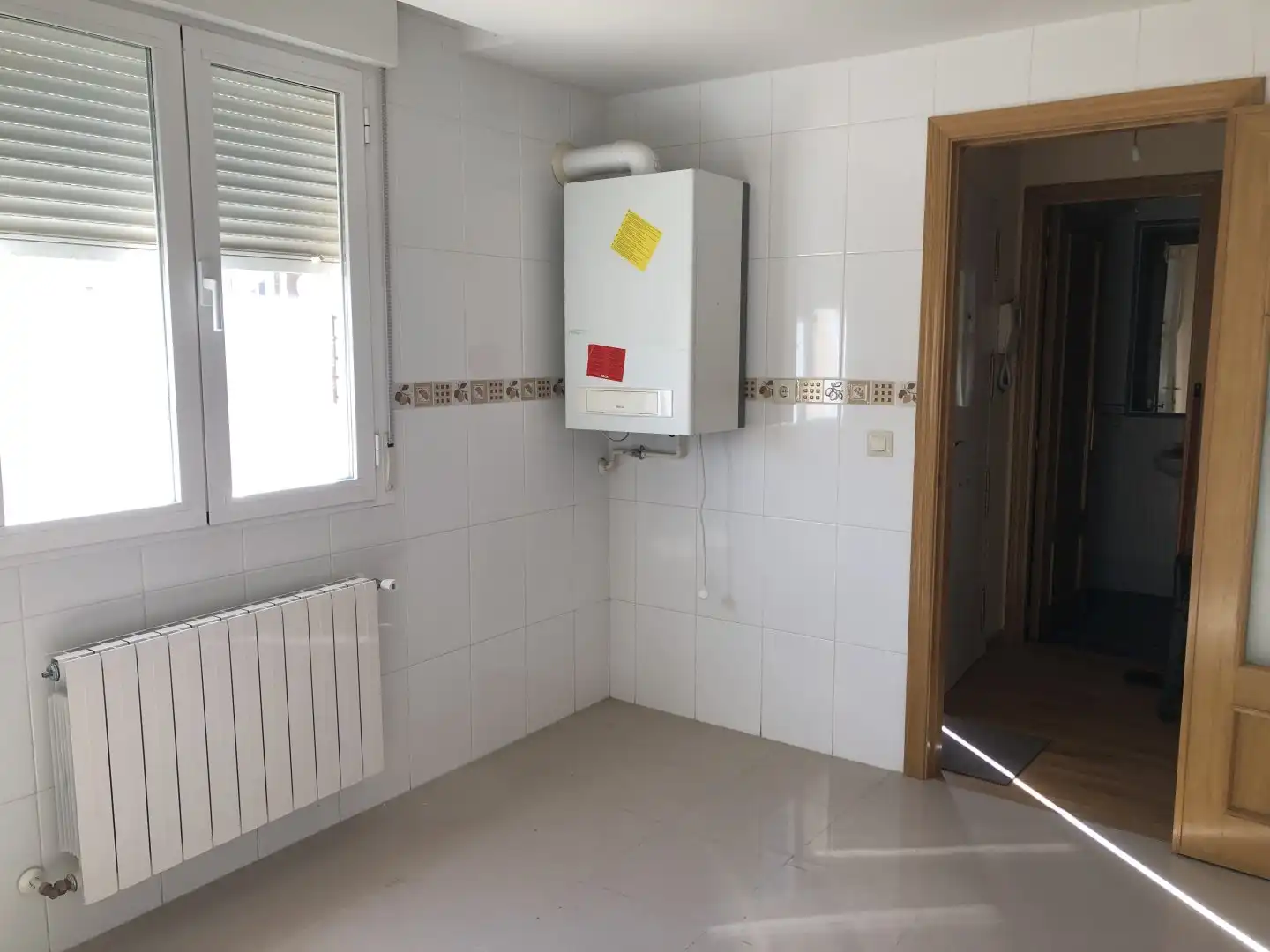 Cocina de Casa adosada en venta en La Lastrilla  con Calefacción, Jardín privado y Terraza