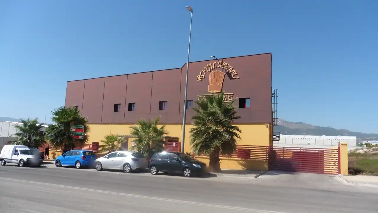 Industrial building for sale in C/ Leonor de la Fuente