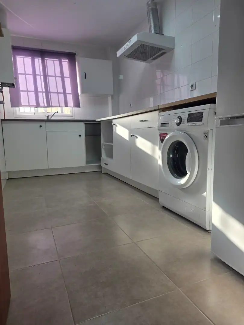 Küche von Wohnung zur Miete in Utrera mit Möbliert