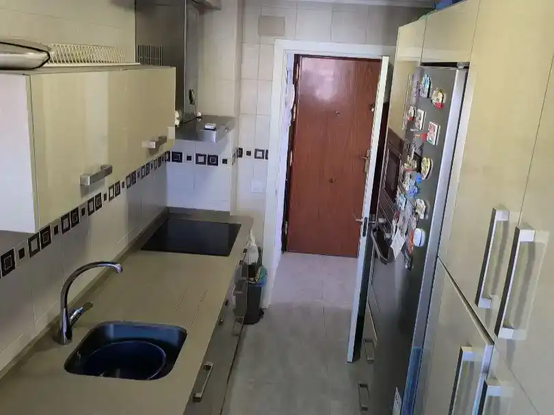 Cuina de Pis en venda en  Sevilla Capital amb Aire condicionat