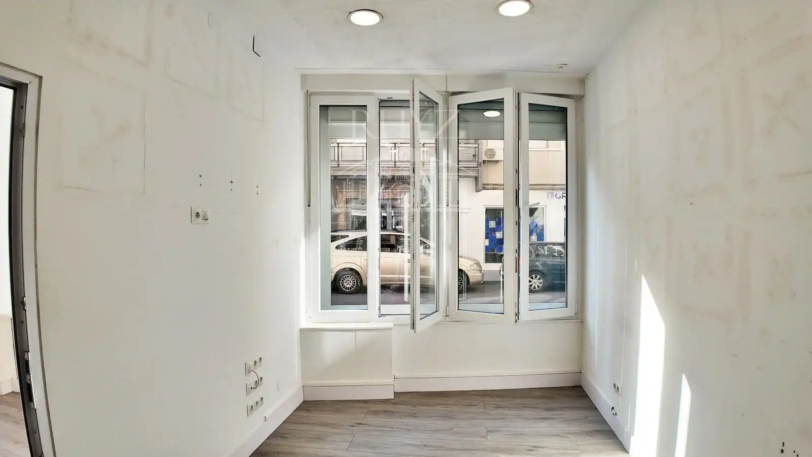 Commercial properties for rent in Motril  with Air Conditioner