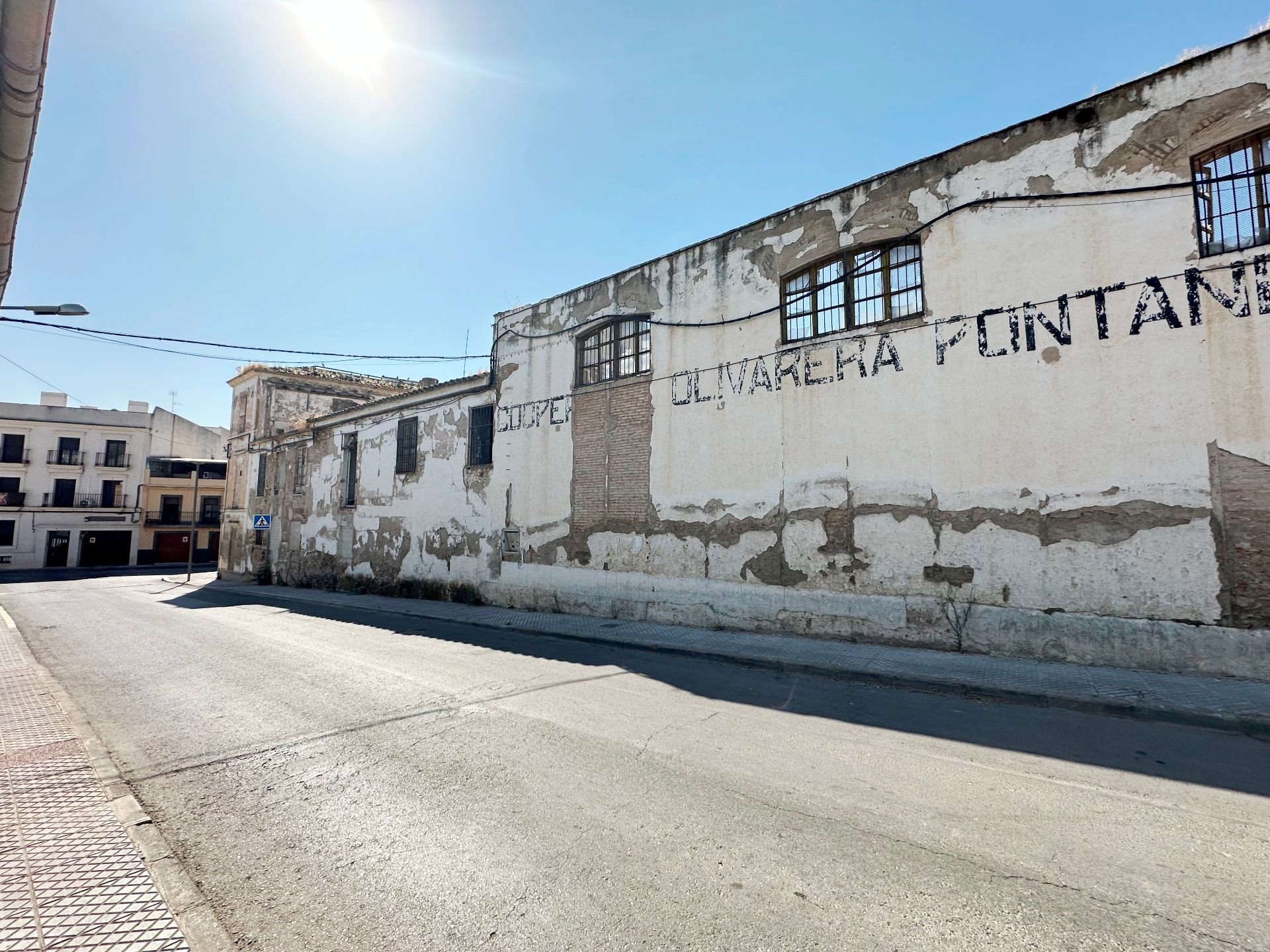 Vista exterior de Nave industrial en venta en Puente Genil