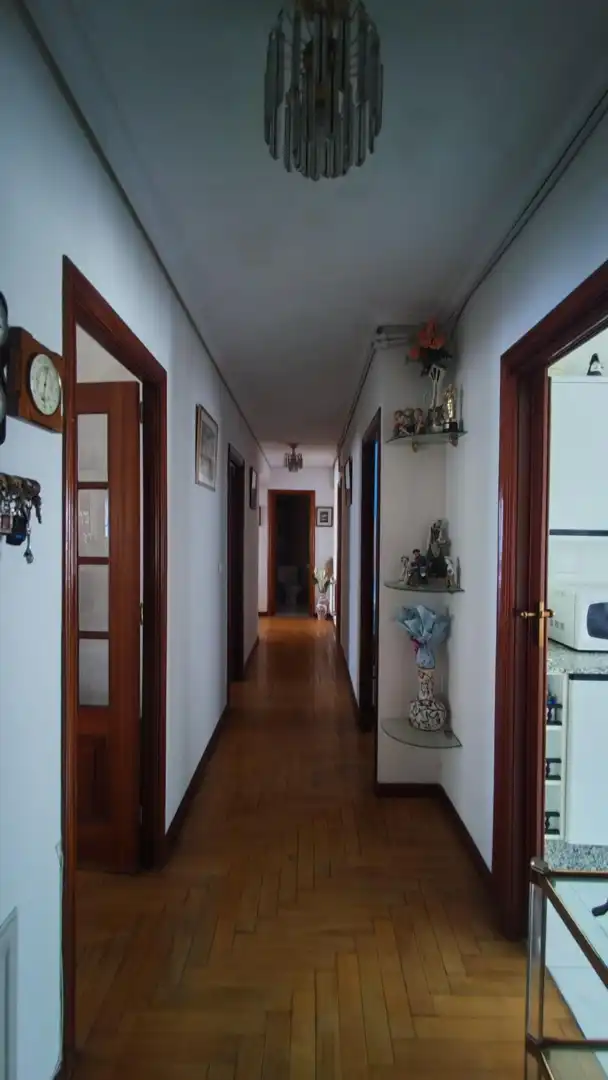 Piso en venta en Vigo  con Calefacción, Trastero y Amueblado