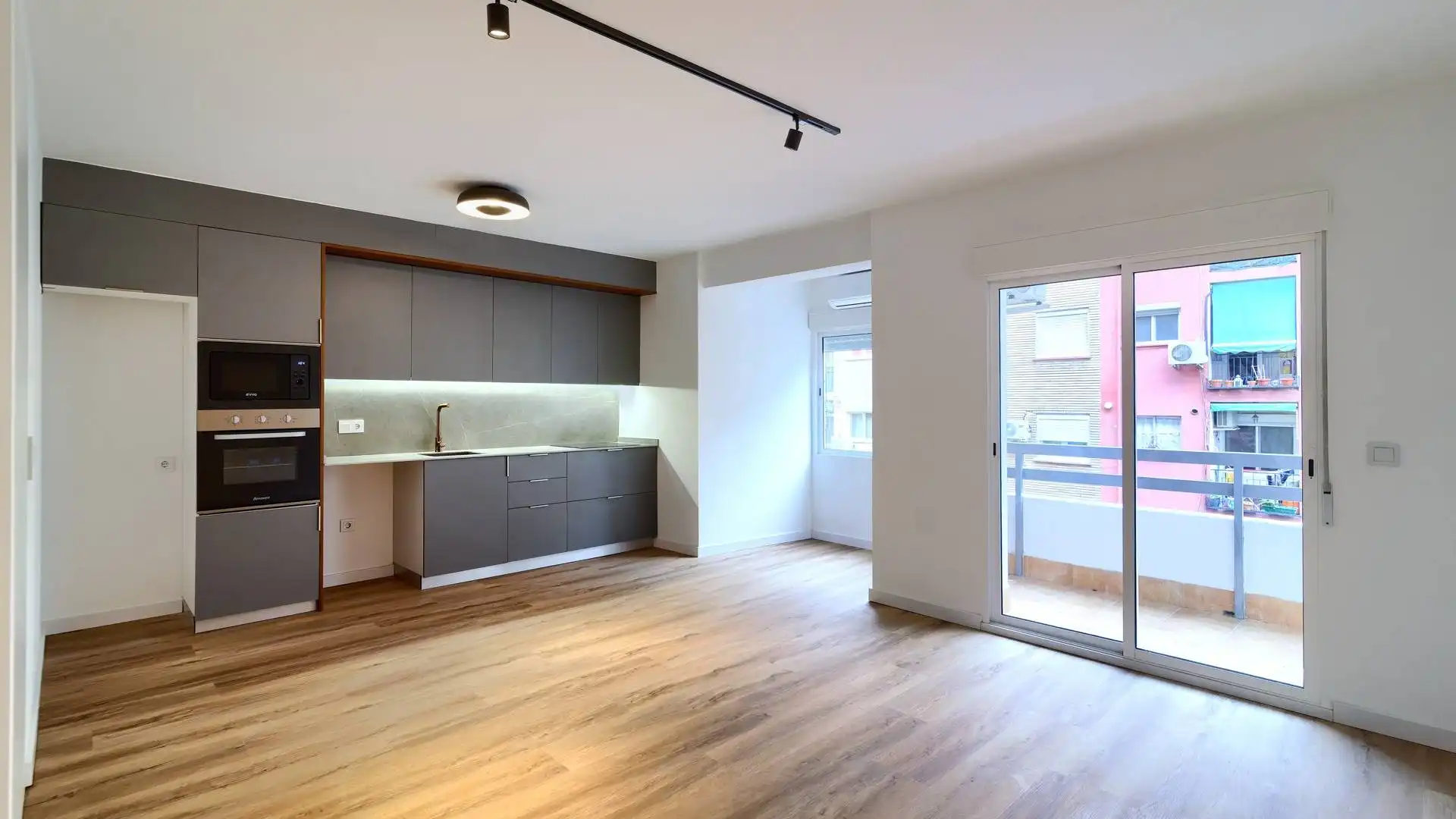 Piso con terraza en venta en Calle Calle Higinio Noja 'Profesor'
