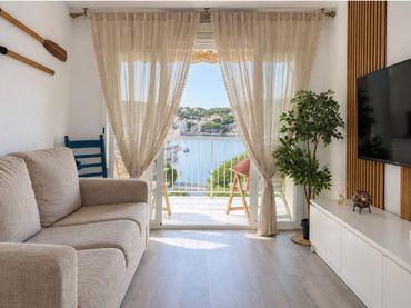 Appartement compact avec ascenseur à louer à Calle Ramon Moncada