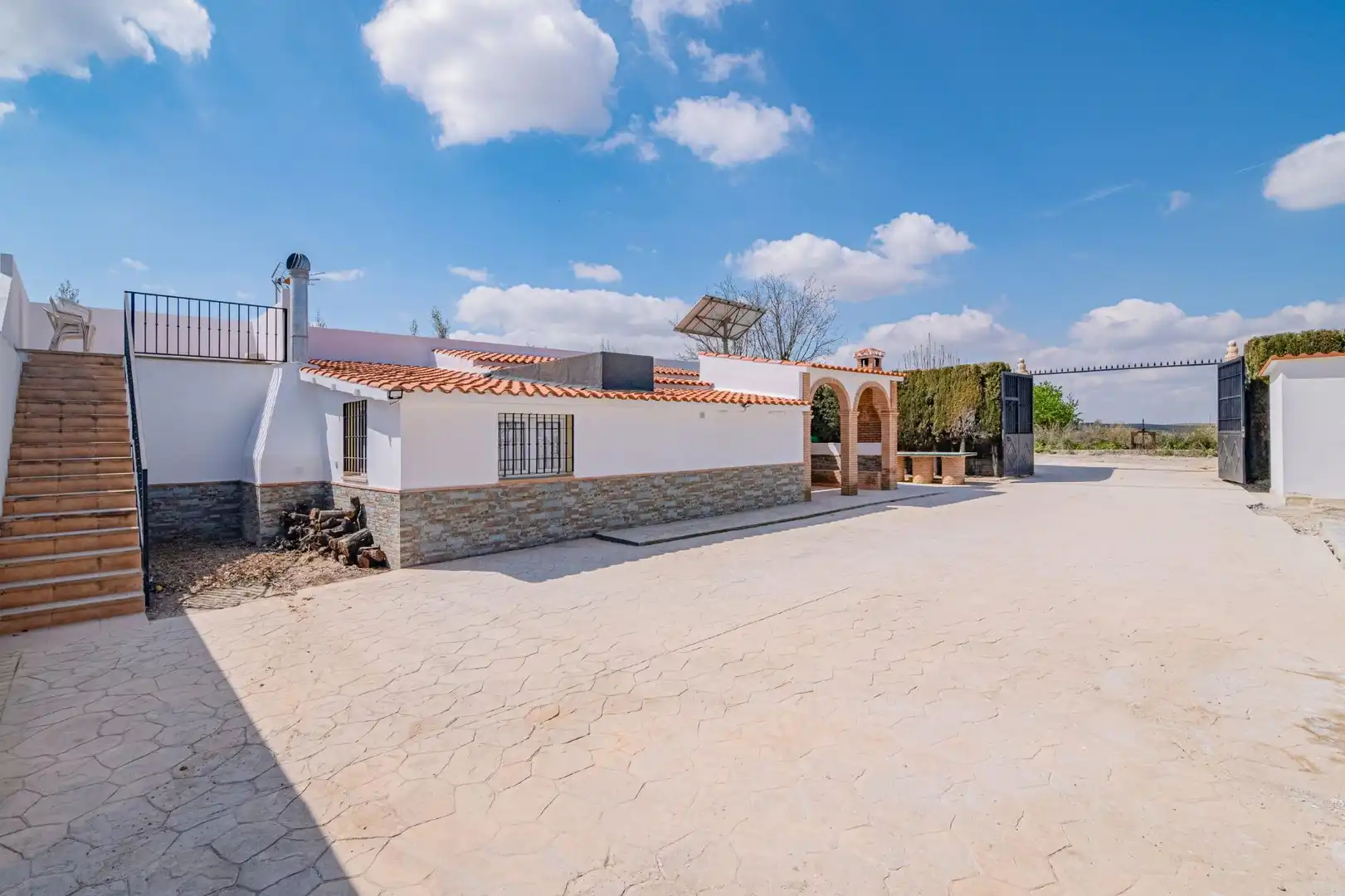 Vista exterior de Finca rústica de alquiler en Chauchina con Aire acondicionado, Terraza y Trastero