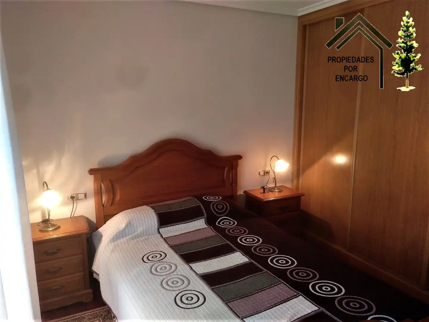 Habitación de Piso en venta en Cangas  con Calefacción y Trastero