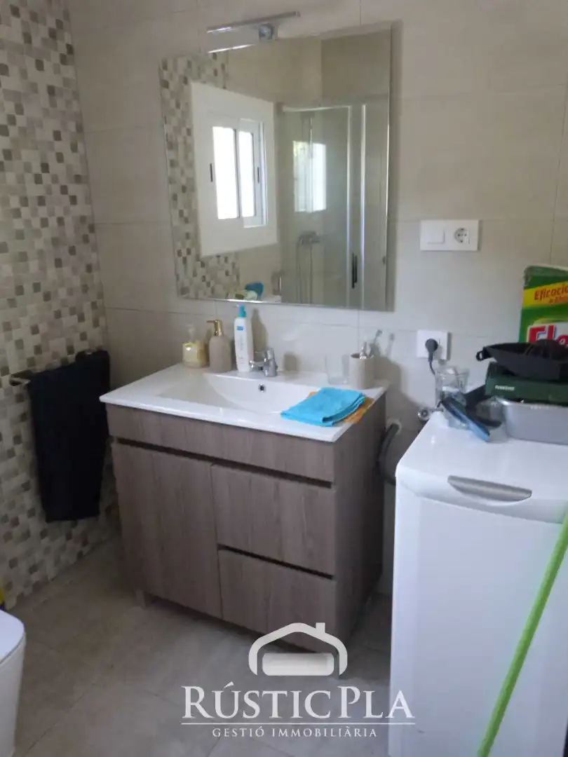 Baño de Casa o chalet en venta en Cabra del Camp con Calefacción, Jardín privado y Alarma
