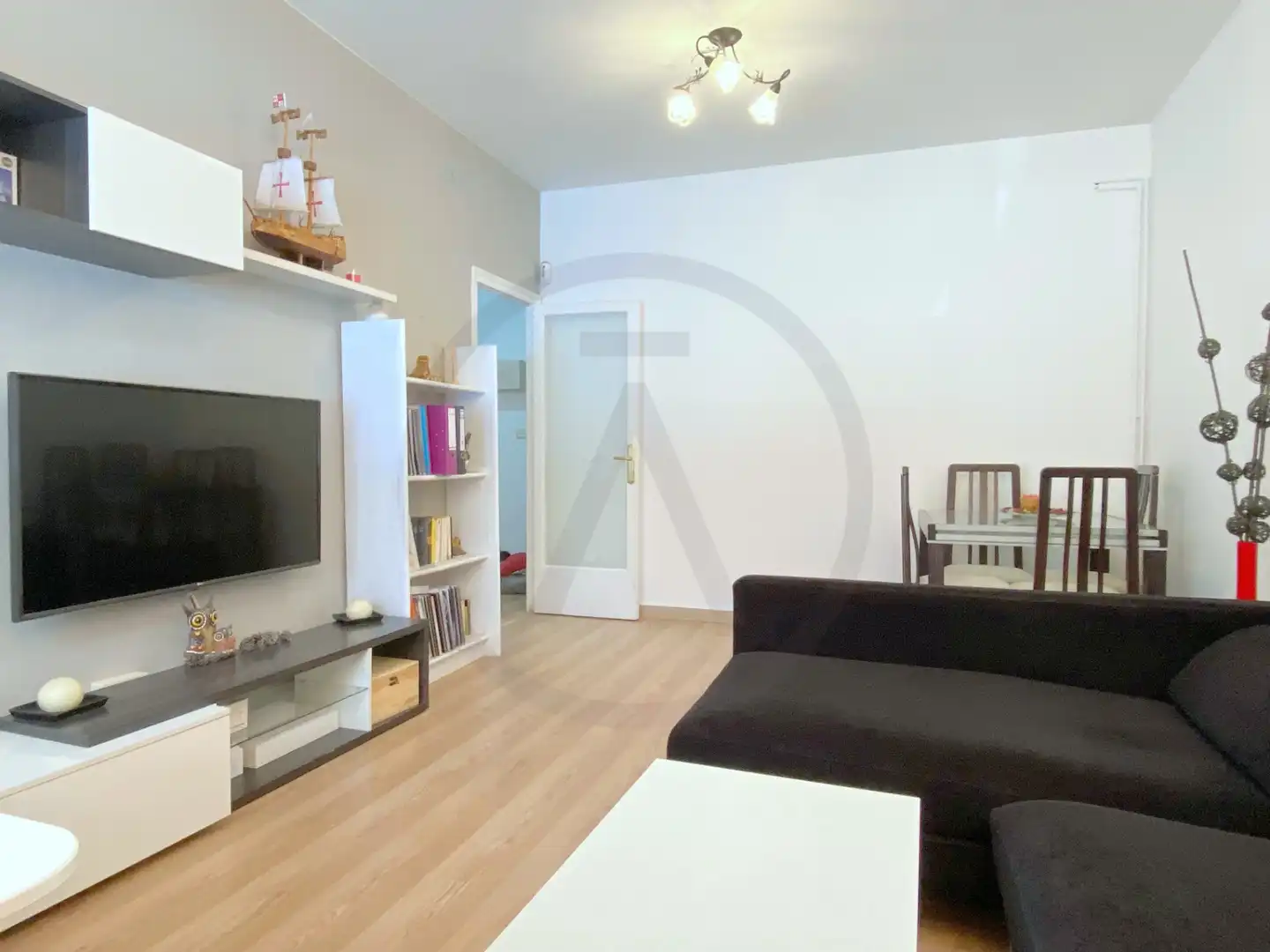 Living room of Flat for sale in Terrassa  with Heating, Parquet flooring and Terrace