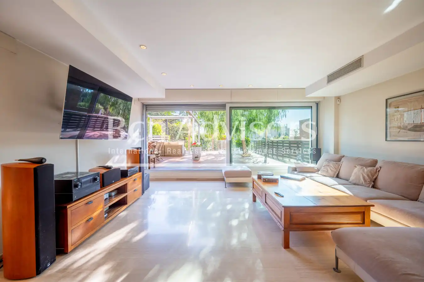 Vista exterior de Casa o chalet en venta en Barcelona con Aire acondicionado, Calefacción y Jardín privado