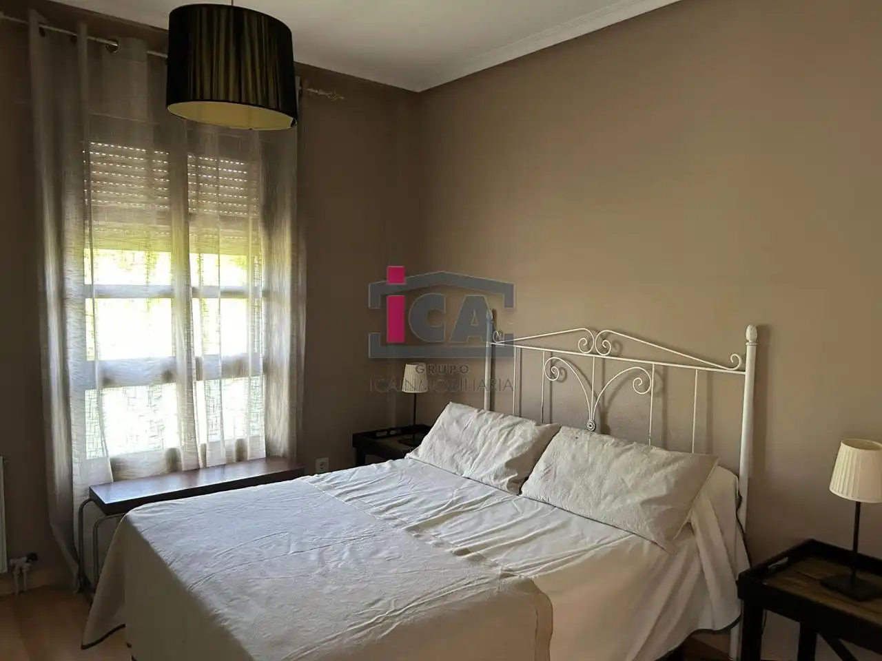 Dormitori de Apartament en venda en Cáceres amb Aire condicionat, Calefacció i Moblat