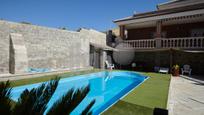 Swimming pool of House or chalet for sale in  Jaén Capital  with Air Conditioner and Heating