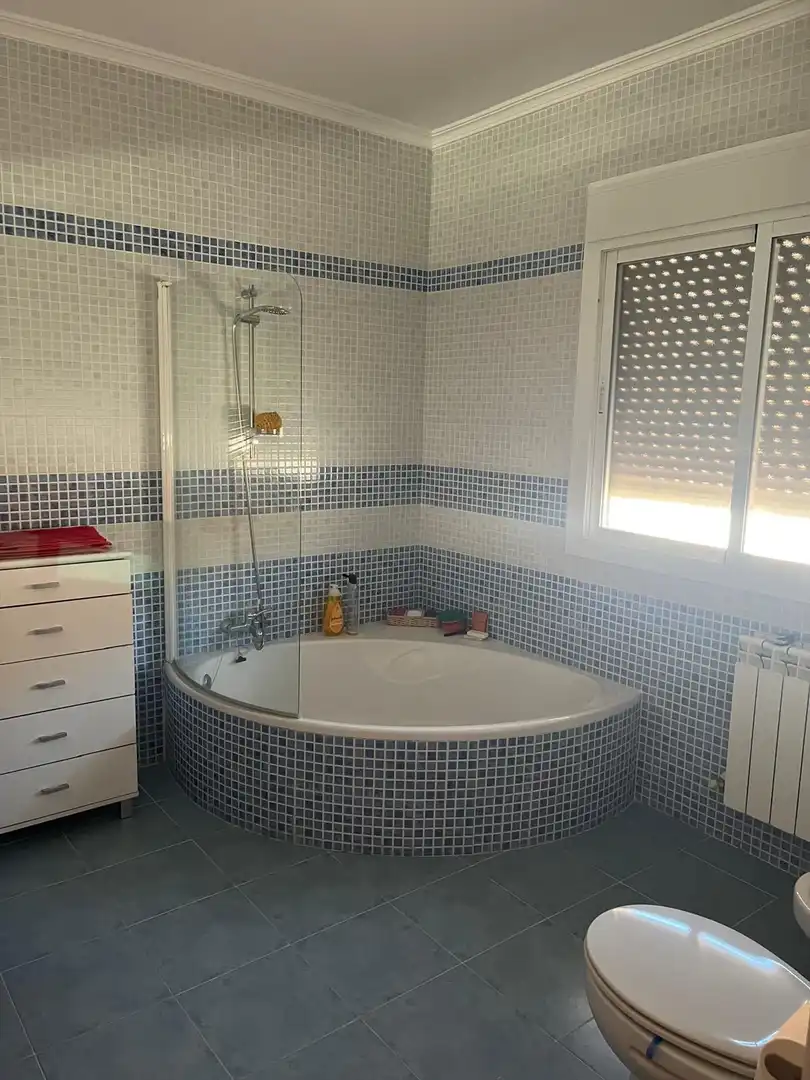 Bathroom of Houses for sale in Poblete  with Air Conditioner, Heating and Private garden