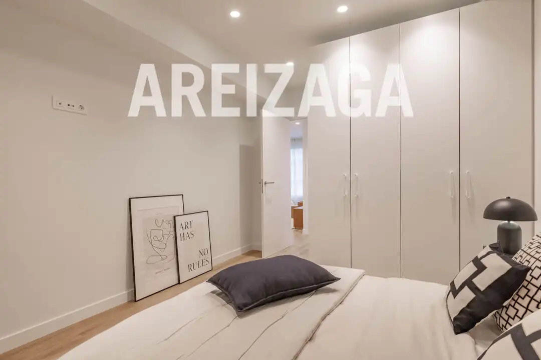 Piso en venta en Karlos I.a Hiribidea carlos, 30, Amara