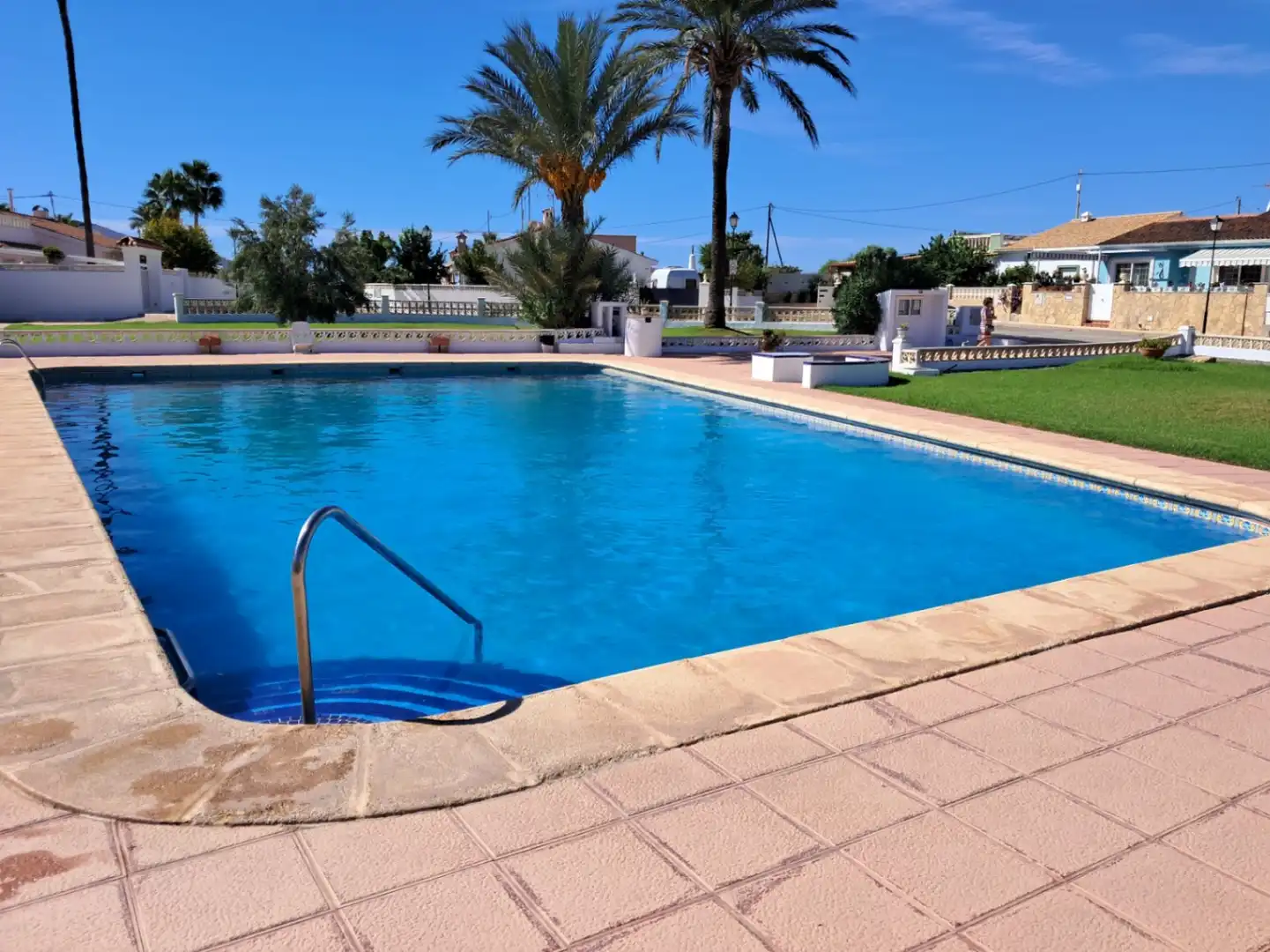 Villa con piscina in affitto a Pueblo - Urbanizaciones
