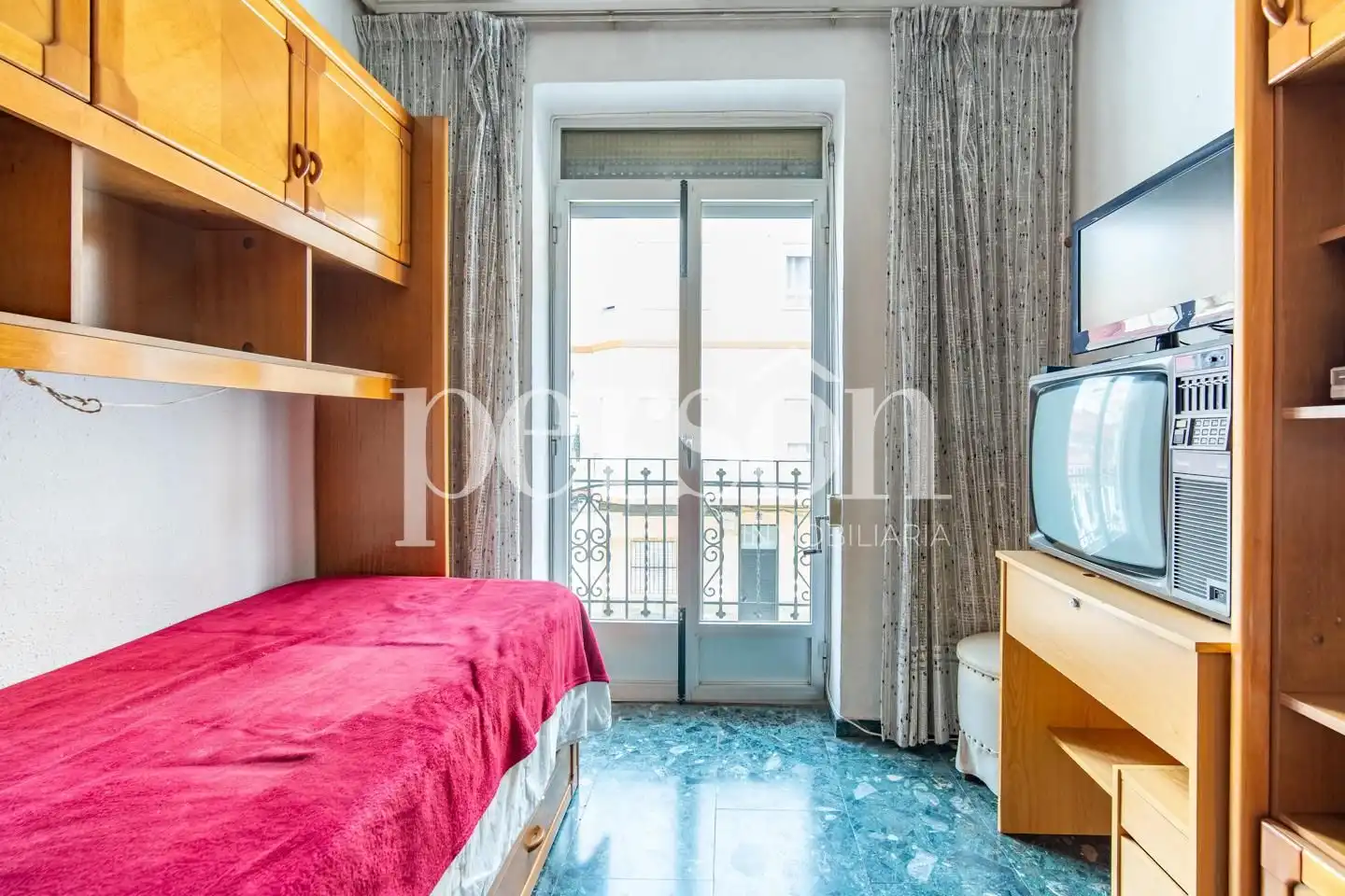 Habitación de Piso en venta en Valencia con Aire acondicionado, Terraza y Amueblado