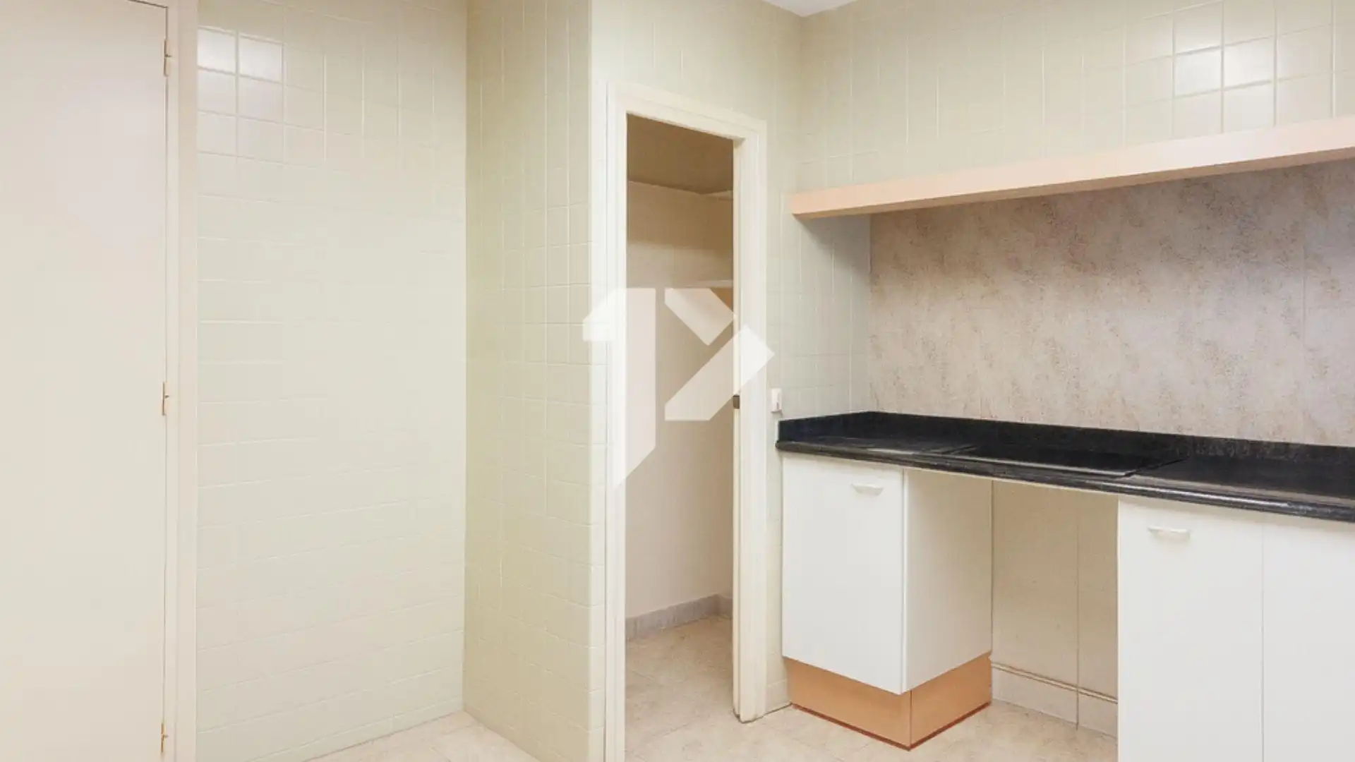 Piso con terraza en venta en Calle de Teodora Lamadrid, imagen 9