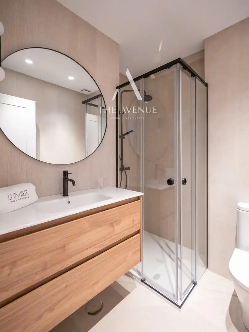 Baño de Piso en venta en Madrid con Aire acondicionado, Calefacción y Amueblado