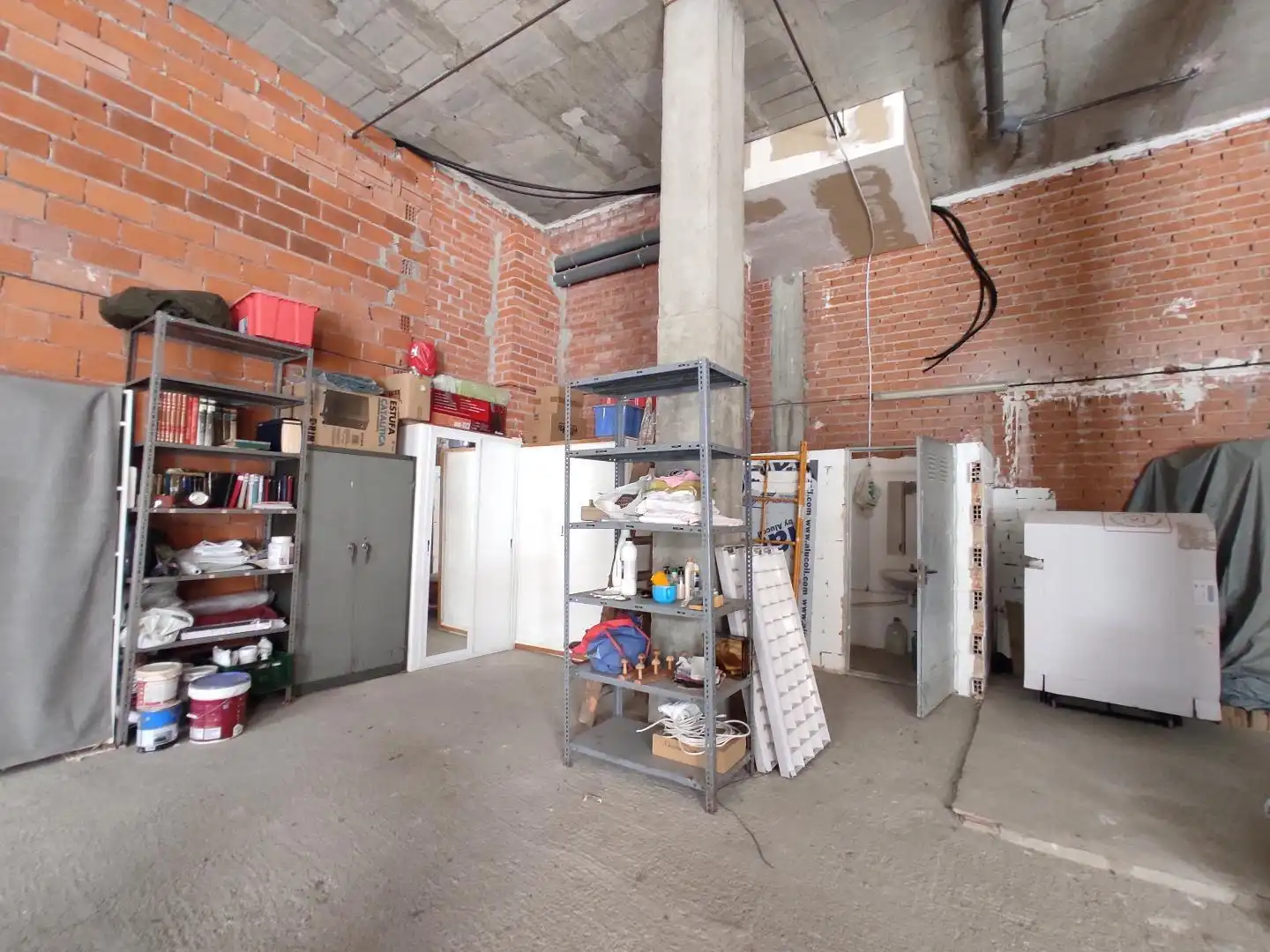 Commercial properties for sale in Ausias March