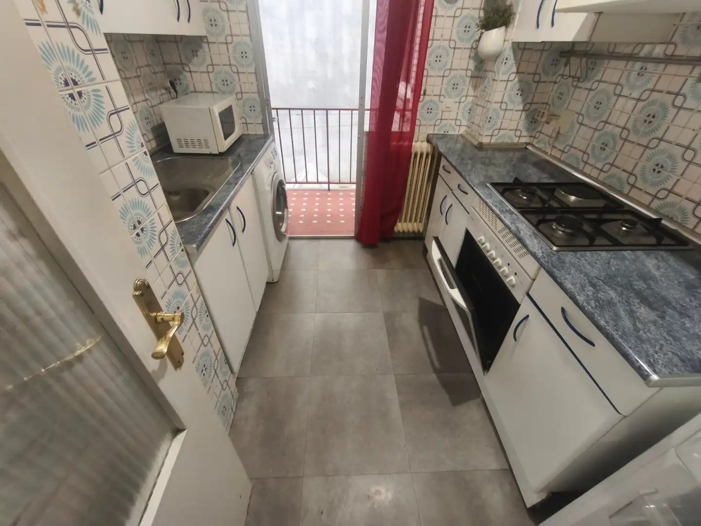 Cocina de Piso en venta en Madrid con Terraza y Lavadora