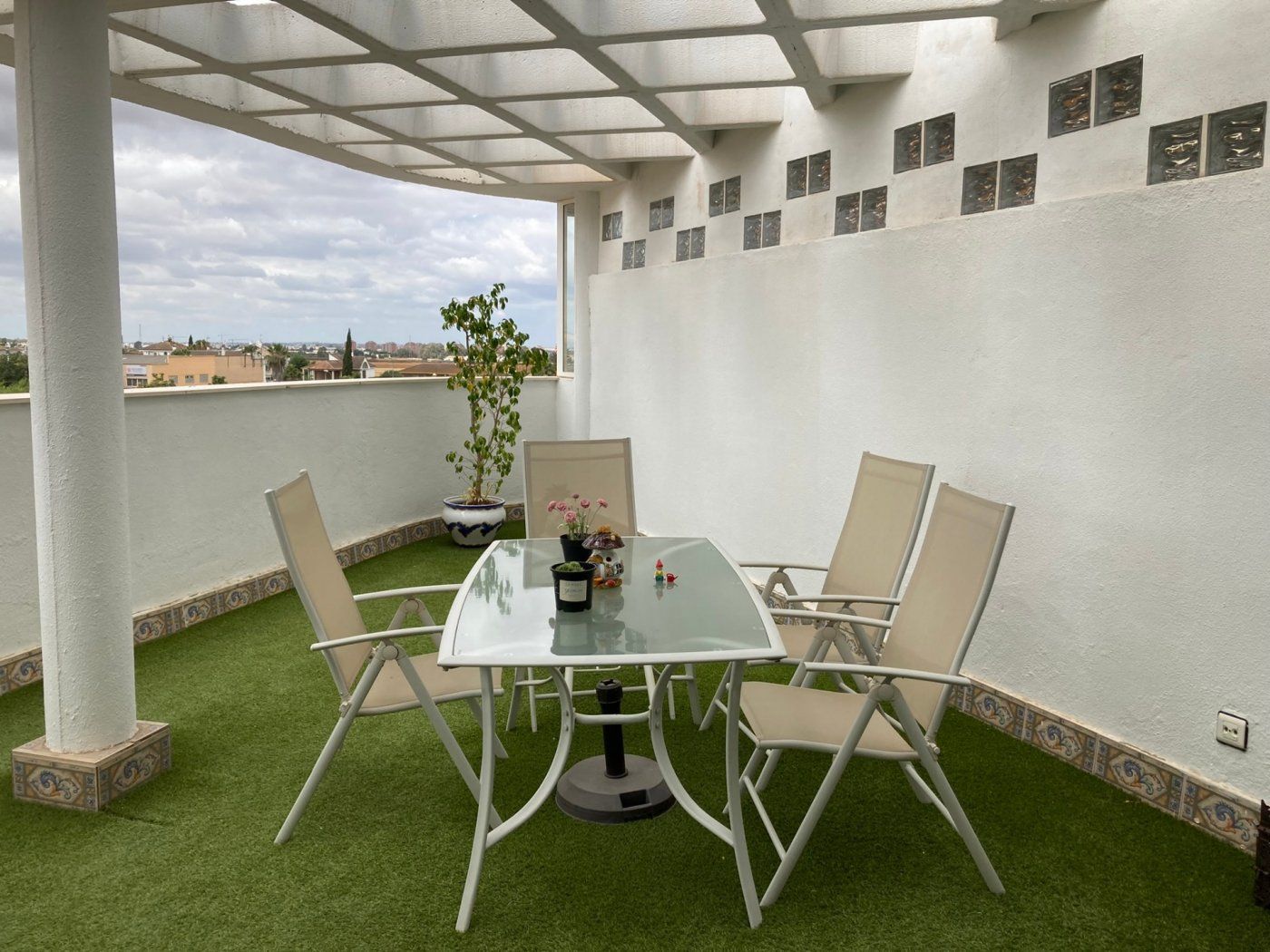 Terrassa de Àtic de lloguer en Montequinto amb Aire condicionat, Jardí privat i Terrassa