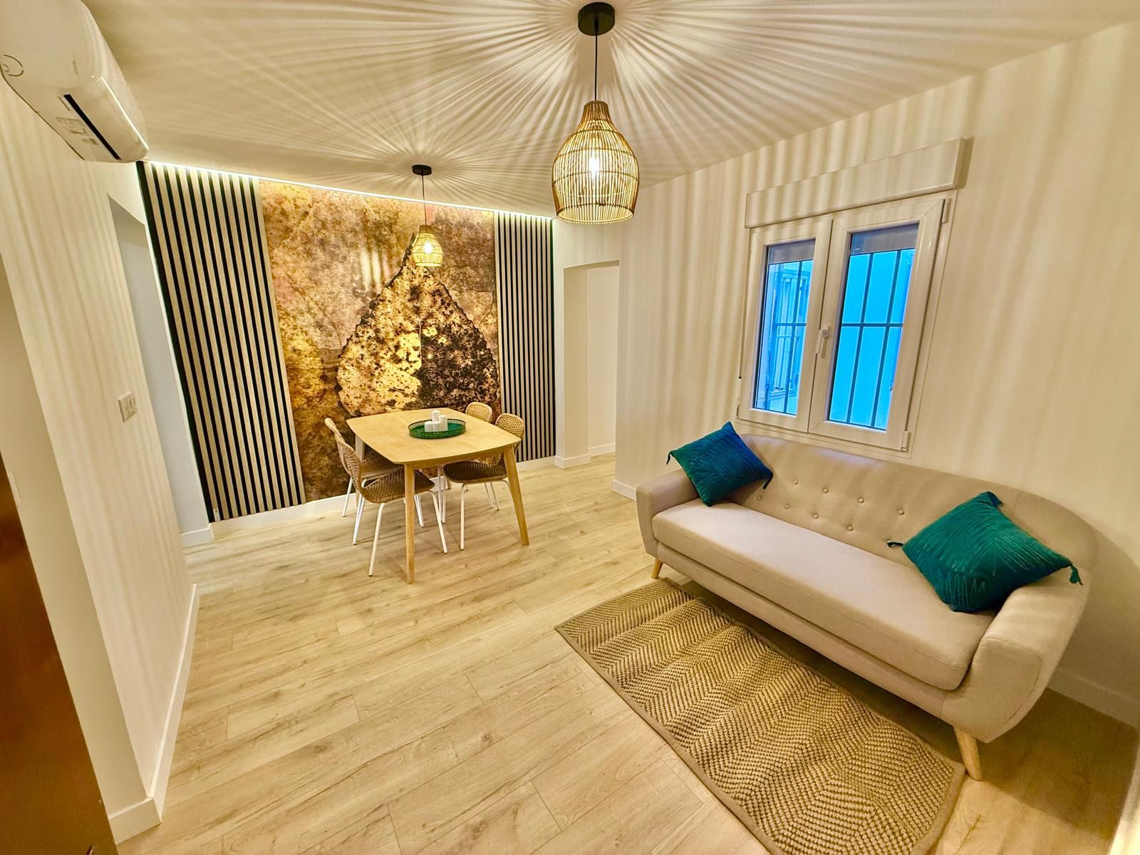 Living room of Flat for sale in  Madrid Capital  with Air Conditioner, Heating and Terrace