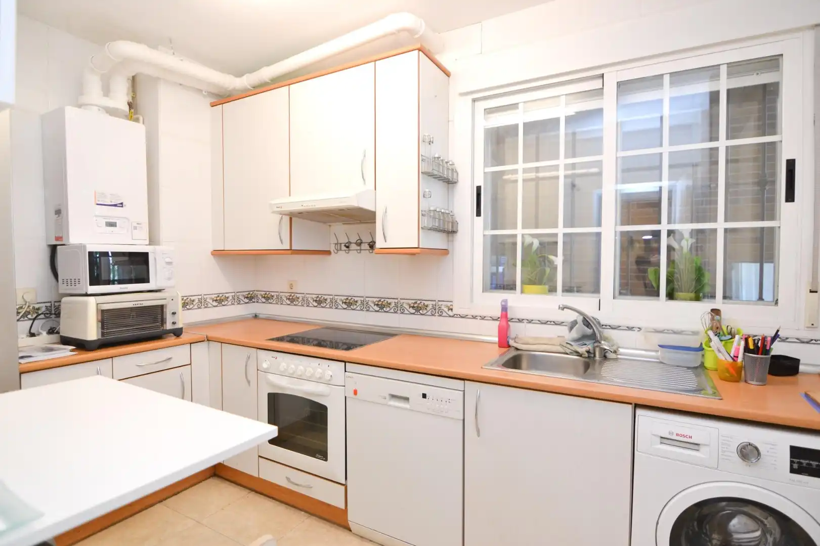 Cocina de Piso en venta en Villanueva del Pardillo con Calefacción, Terraza y Trastero