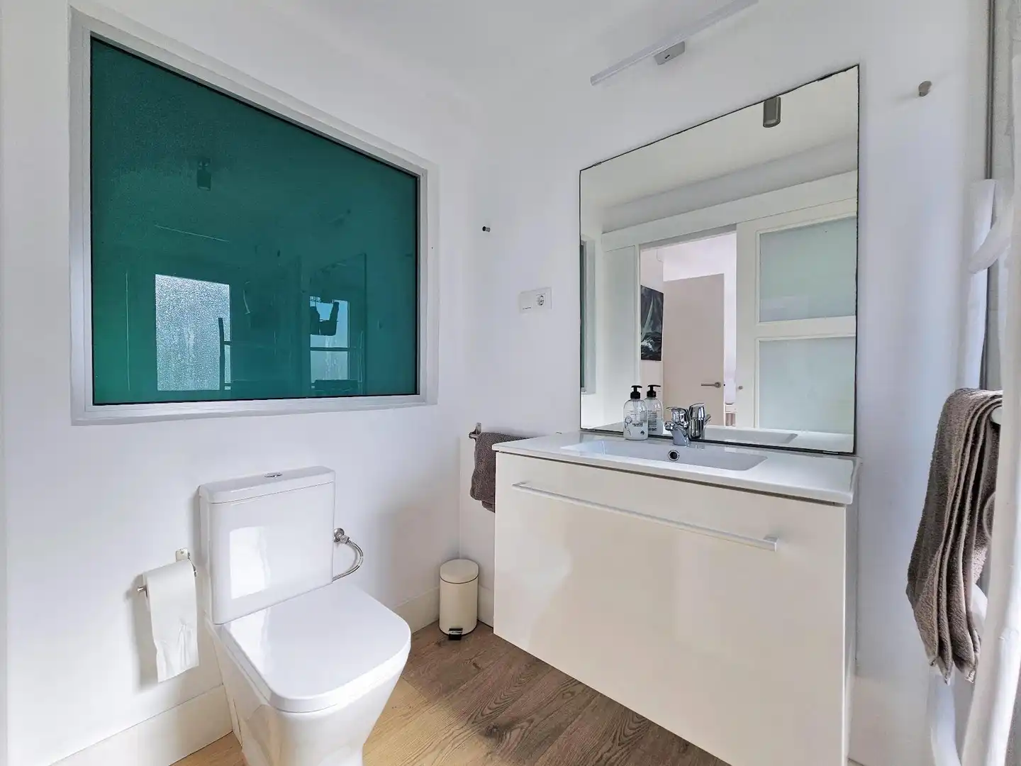 Bathroom of Duplexes for rent in Cartagena  with Air Conditioner, Heating and Terrace