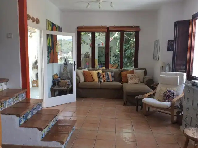 Sala d'estar de Finca rústica en venda en Polop amb Aire condicionat, Calefacció i Jardí privat