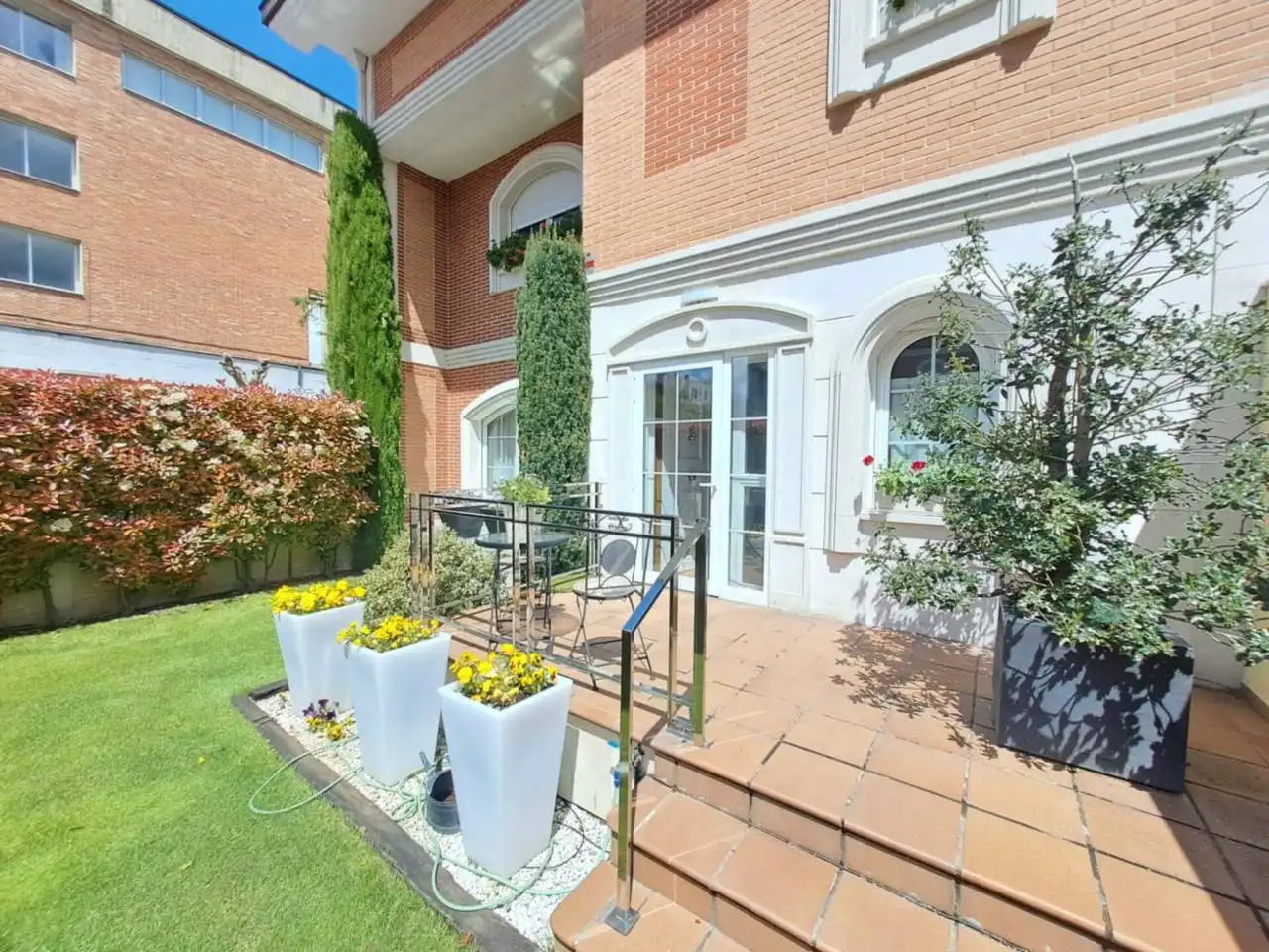 Jardí de Casa adosada en venda en Burgos amb Calefacció, Jardí privat i Parquet
