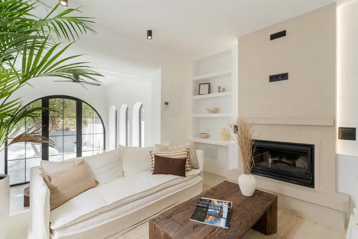 Living room of Detached homes for sale in Torremolinos  with Air Conditioner, Terrace and Swimming Pool