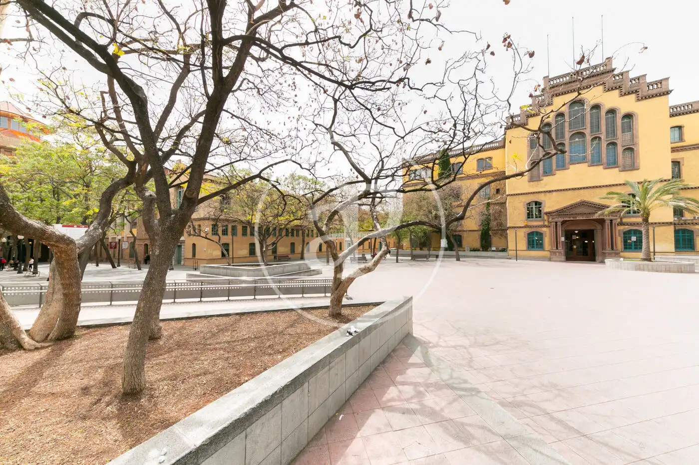 Vista exterior de Pis en venda en Barcelona amb Calefacció i Balcó