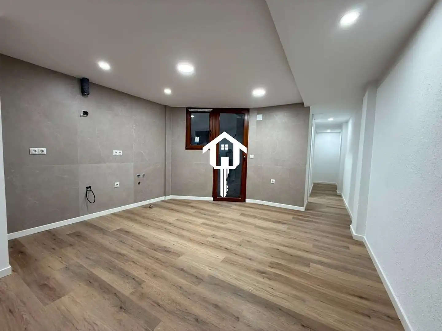 Flat with terrace for sale in Calle TAQUIGRAFO MARTI, imagen 17