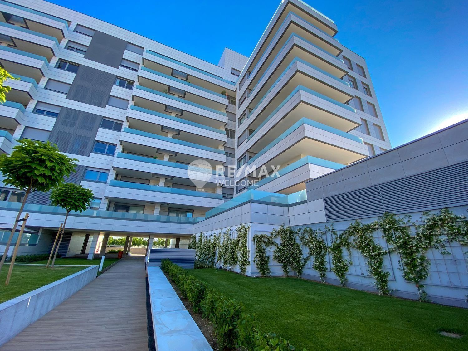Exterior view of Flat to rent in  Madrid Capital  with Air Conditioner, Terrace and Storage room