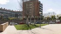 Vista exterior de Apartament en venda en Sant Joan Despí amb Aire condicionat, Calefacció i Parquet