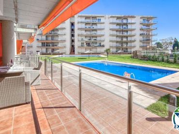 Apartament amb piscina en venda a Carrer Cap Blanc 7