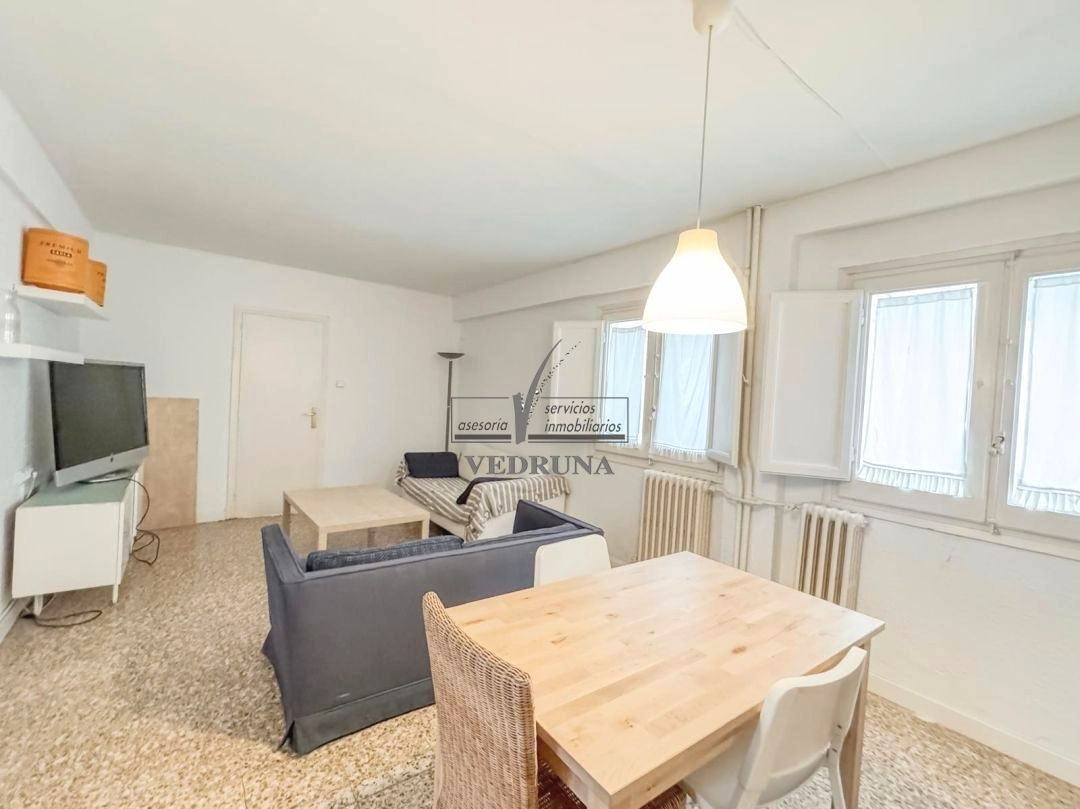Living room of Flat for sale in  Zaragoza Capital  with Heating, Terrace and Storage room