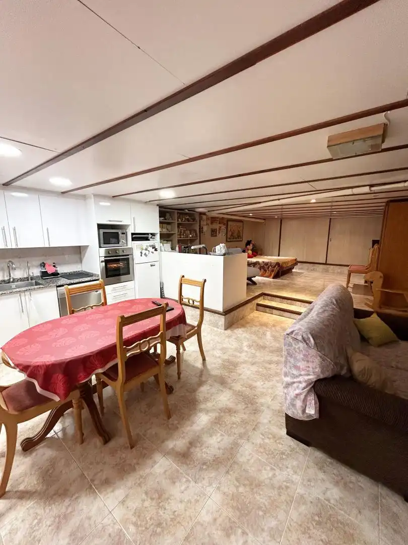 Detached homes for sale in Palau-saverdera