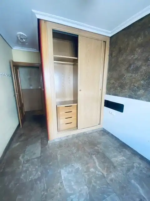 Dormitori de Apartament en venda en Albacete amb Calefacció, Terrassa i Traster