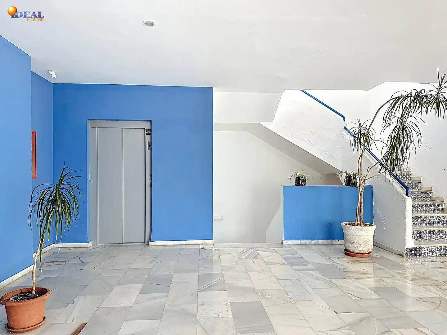 Apartments for sale in Roquetas de Mar  with Private garden and Community pool