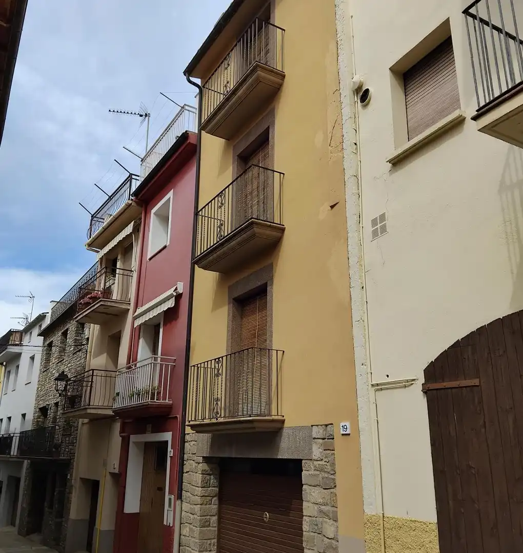 Vista exterior de Pis en venda en Oliana