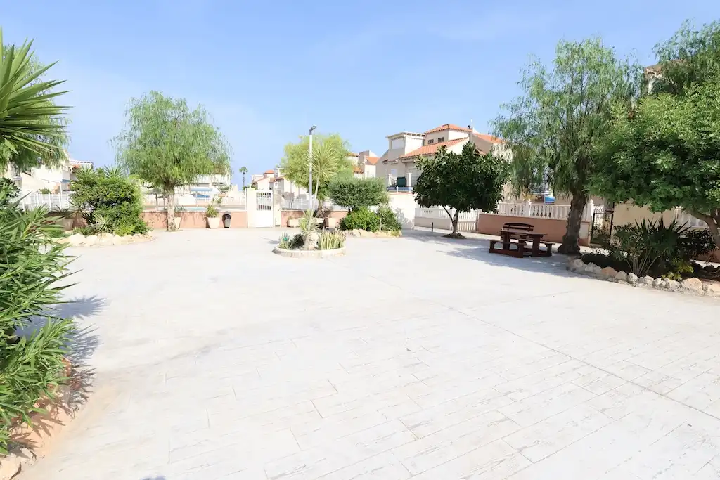 Vista exterior de Apartament en venda en Orihuela amb Aire condicionat, Calefacció i Terrassa