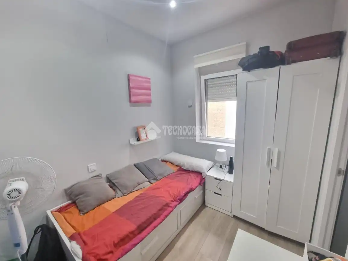 Habitación de Piso en venta en Madrid con Aire acondicionado