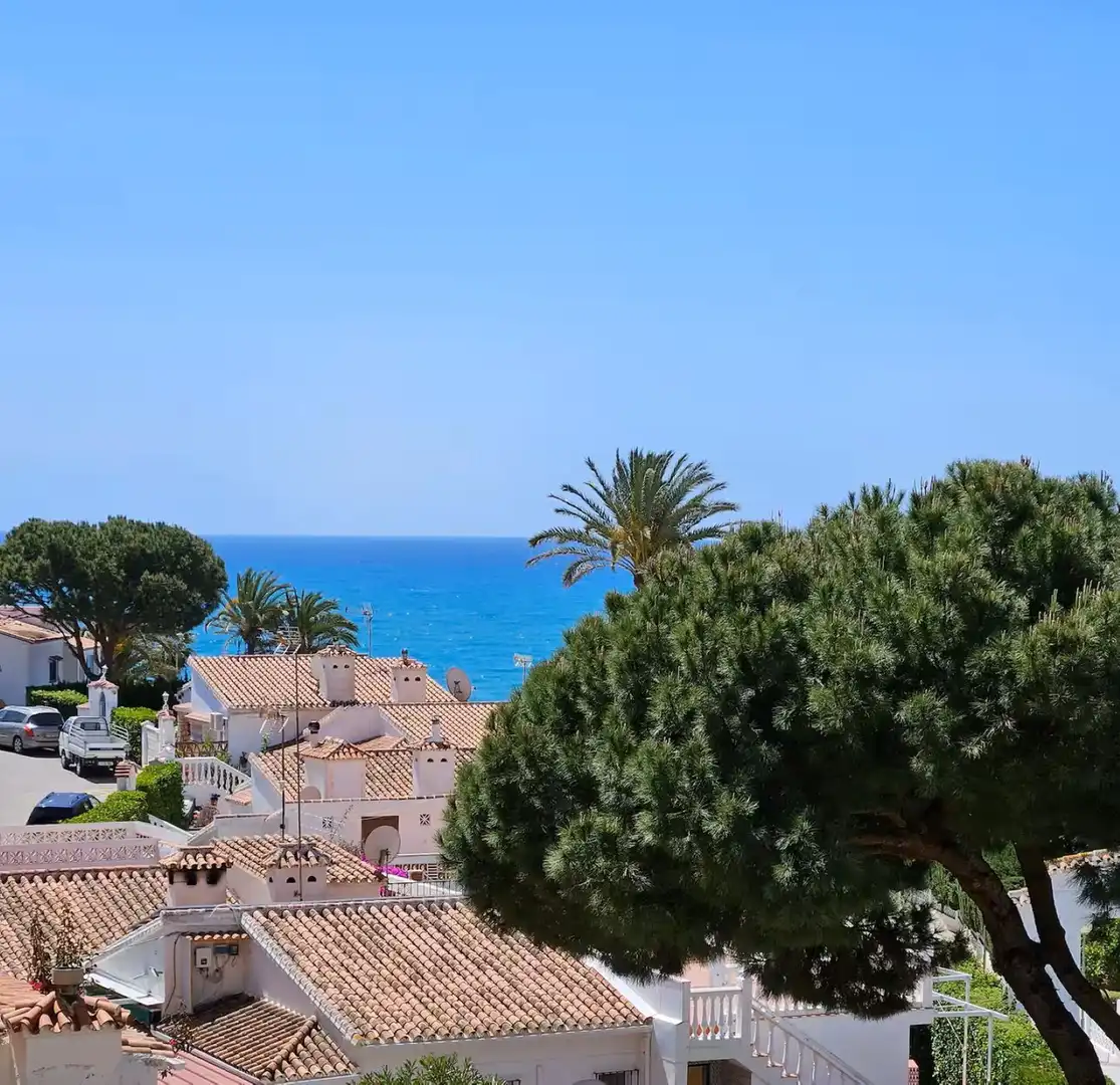 Vista exterior de Estudi en venda en Mijas amb Piscina