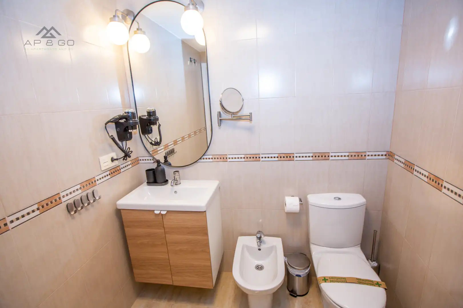 Badezimmer von Dachboden zur Miete in Almuñécar mit Klimaanlage, Terrasse und Möbliert